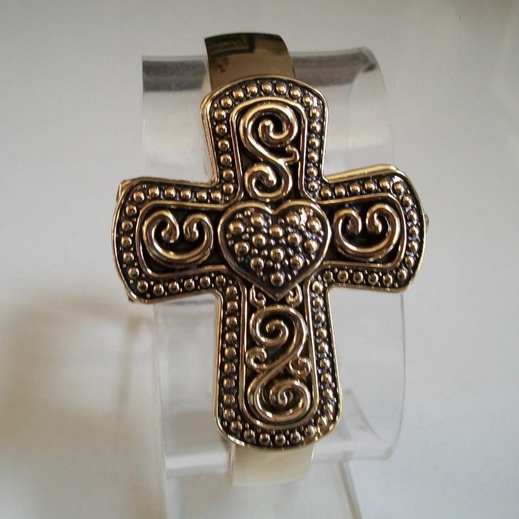 Women's Cross Shape Covered Flip Open Face Cuff Fashion Religious Casual Watch